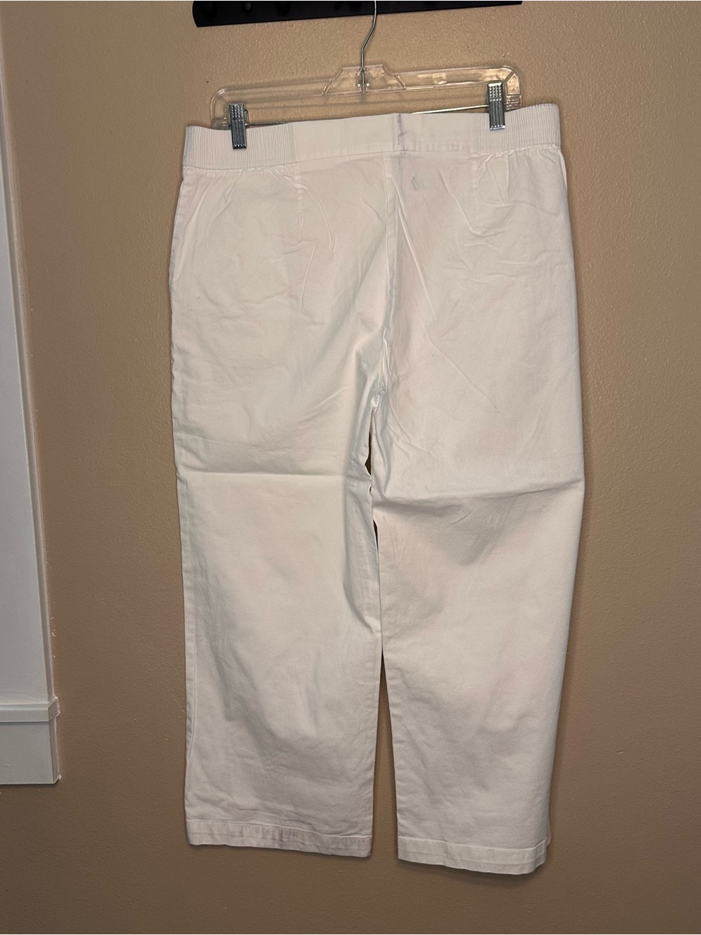 Sag Harbor White Cropped Ankle Pants - Picture 2 of 4